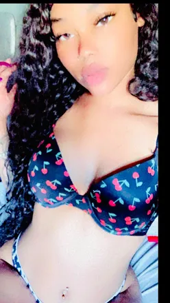 OnlyFans cuenta barbiecassh header 2