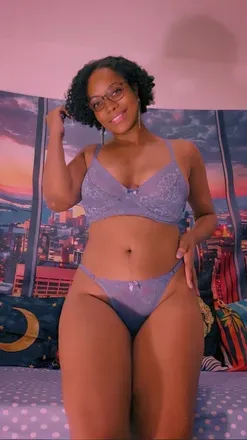 OnlyFans of lisasubqueen