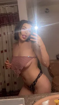 OnlyFans cuenta trulyelle avatar 1
