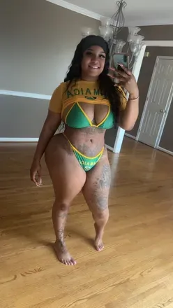 OnlyFans of 1fineassmae