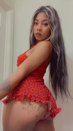 OnlyFans cuenta royaltysoosexii header 2