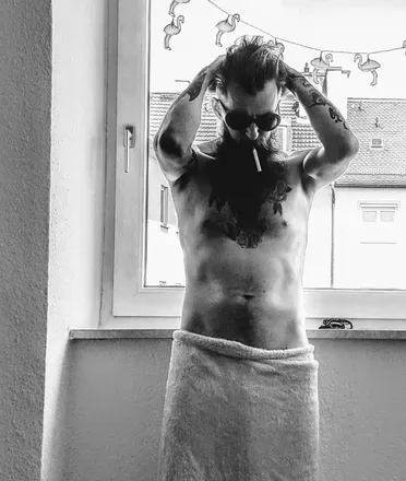 OnlyFans cuenta vulpes_vulpes9 avatar 1