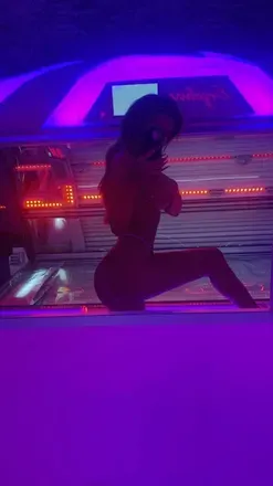 OnlyFans cuenta vanessa.model header 2