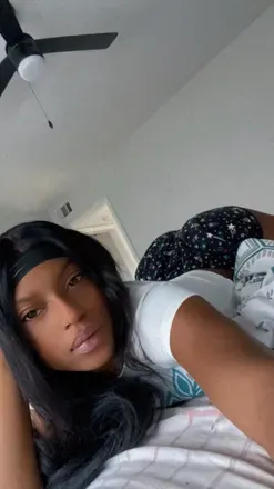 OnlyFans cuenta lauren1k avatar 1