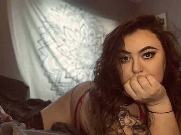 OnlyFans cuenta chelsnickyy header 2