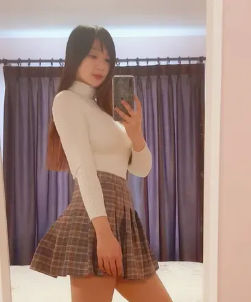 OnlyFans cuenta jenniekiim avatar 1