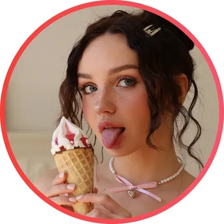 OnlyFans cuenta youngy.lizzy avatar 1