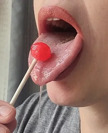 OnlyFans cuenta therealtonguegoddess header 2