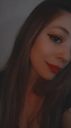 OnlyFans cuenta ooliviain avatar 1