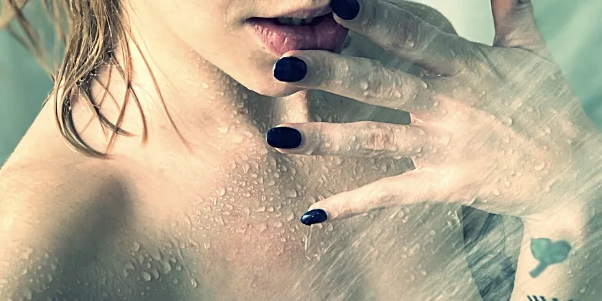 OnlyFans cuenta collaratchagirl header 2