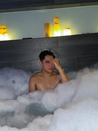 OnlyFans cuenta mytboy_0 avatar 1