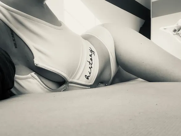 OnlyFans cuenta angelbadlittle header 2