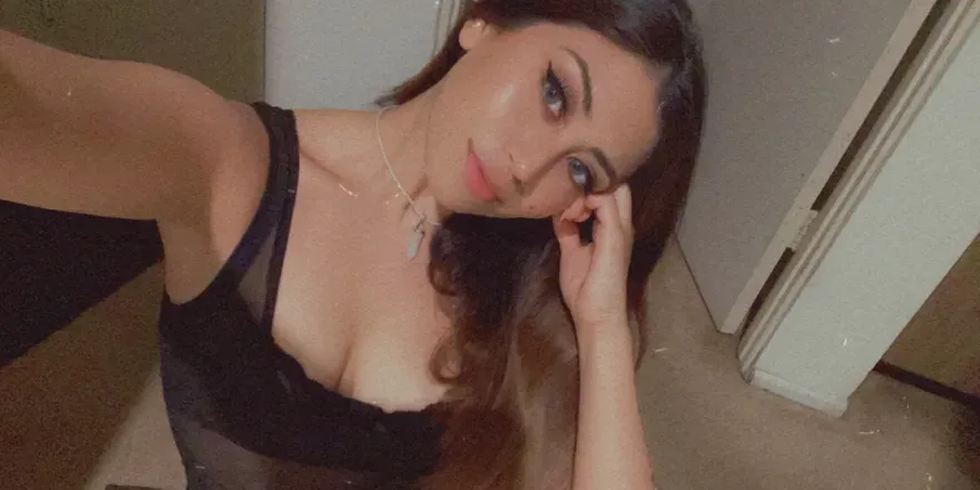 OnlyFans account  venusinleather avatar 1