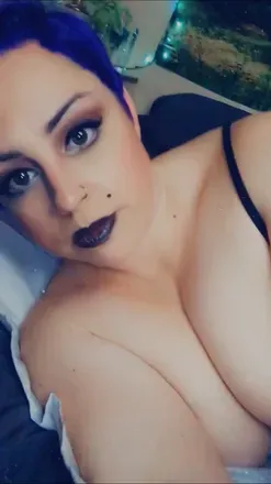 OnlyFans cuenta nerdyvixen888 avatar 1