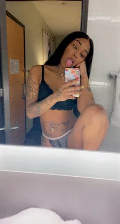 OnlyFans cuenta phatt.pssyy header 2