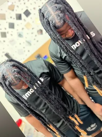 OnlyFans account  chocolate_twins avatar 1