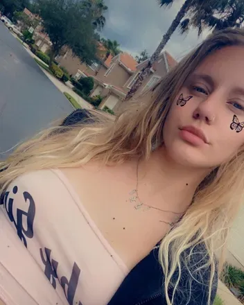 OnlyFans cuenta lilllexxx avatar 1