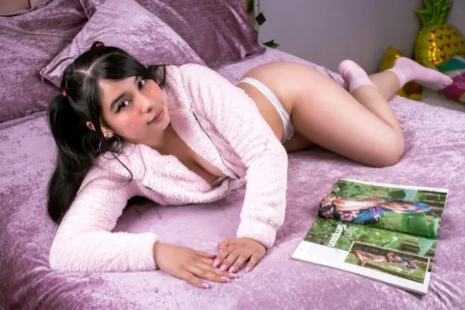 OnlyFans cuenta winniemia header 2