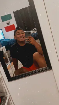 OnlyFans account  roberto636 avatar 1