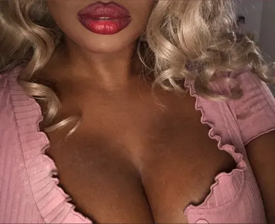 OnlyFans cuenta coco012122 avatar 1