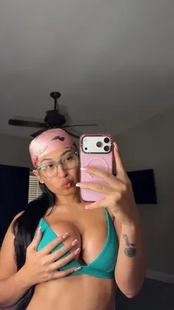 OnlyFans cuenta prettiestcedes avatar 1