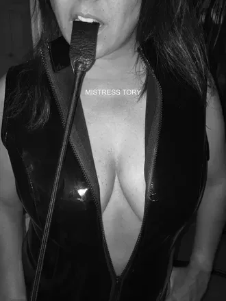 OnlyFans cuenta tory-chaz header 2
