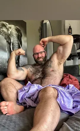 OnlyFans cuenta musclebear_fetishes header 2