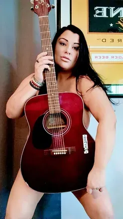 OnlyFans account  emnaughty13 avatar 1