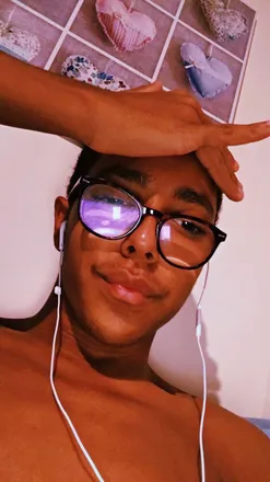 OnlyFans cuenta kanyekenne header 2