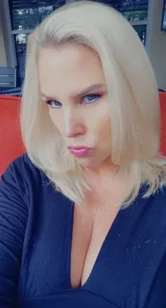 OnlyFans cuenta jennyjizzxxx avatar 1