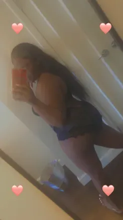 OnlyFans cuenta prettyfeetkiki avatar 1