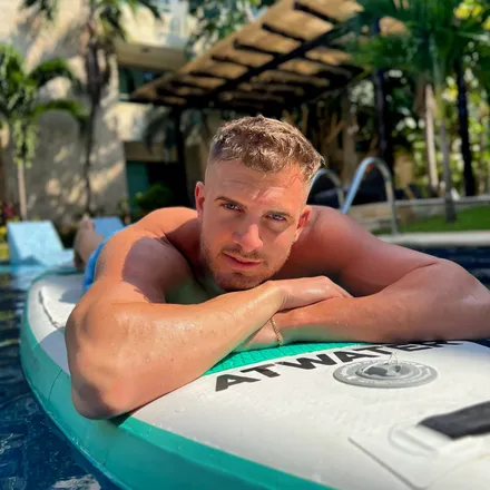OnlyFans account  kenupitero header 2