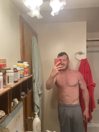 OnlyFans account  donggggkeyyyykongggg header 2