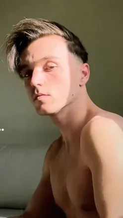 OnlyFans cuenta andrewnextdoor avatar 1