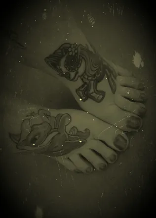 OnlyFans cuenta tattooedfootgodess header 2