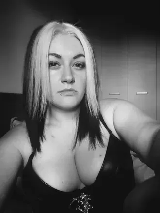 OnlyFans cuenta mbecca avatar 1