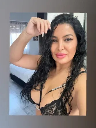 OnlyFans cuenta laura_brez30 header 2