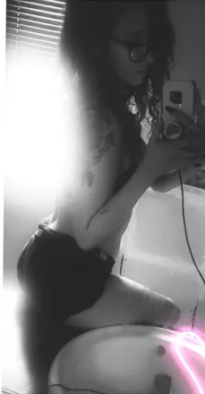 OnlyFans cuenta naomituls1 header 2
