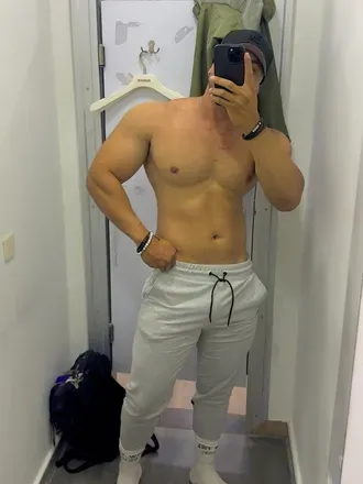 OnlyFans cuenta amirzayek avatar 1