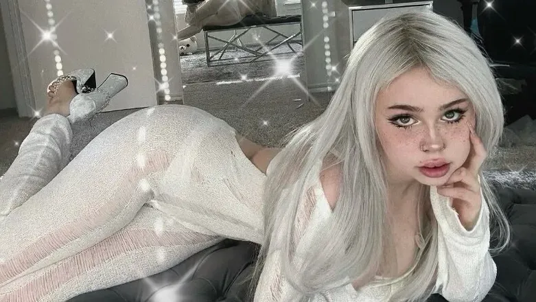 OnlyFans account  sugoimeghann header 2