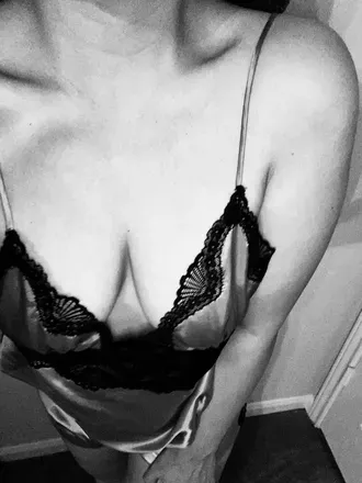 OnlyFans cuenta busyjuice69 header 2