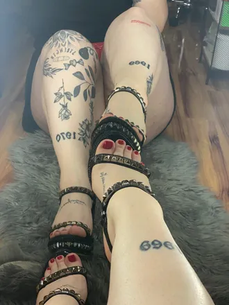 OnlyFans cuenta tattfeet header 2