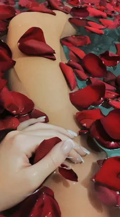 OnlyFans cuenta alesoreyes header 2