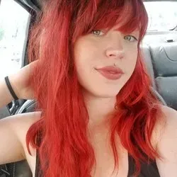 OnlyFans cuenta llucybloom avatar 1