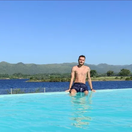 OnlyFans cuenta u220505043 header 2