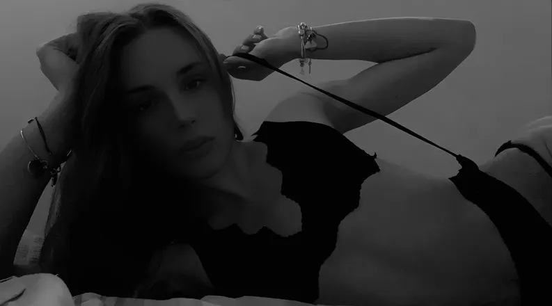 OnlyFans cuenta alessialexxxis header 2
