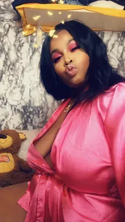 OnlyFans cuenta butterscotchqueen header 2
