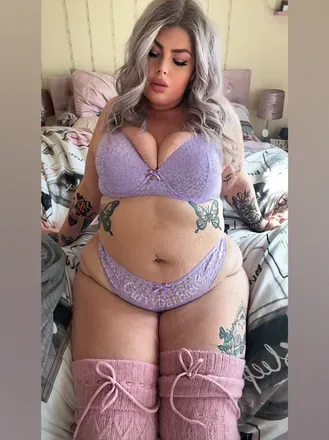 OnlyFans cuenta curvybarbie69x avatar 1
