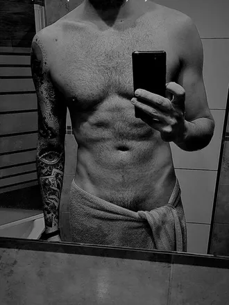 OnlyFans cuenta gonza1.95 header 2