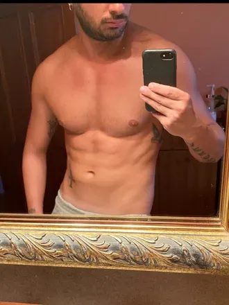 OnlyFans cuenta toy_boy985 avatar 1